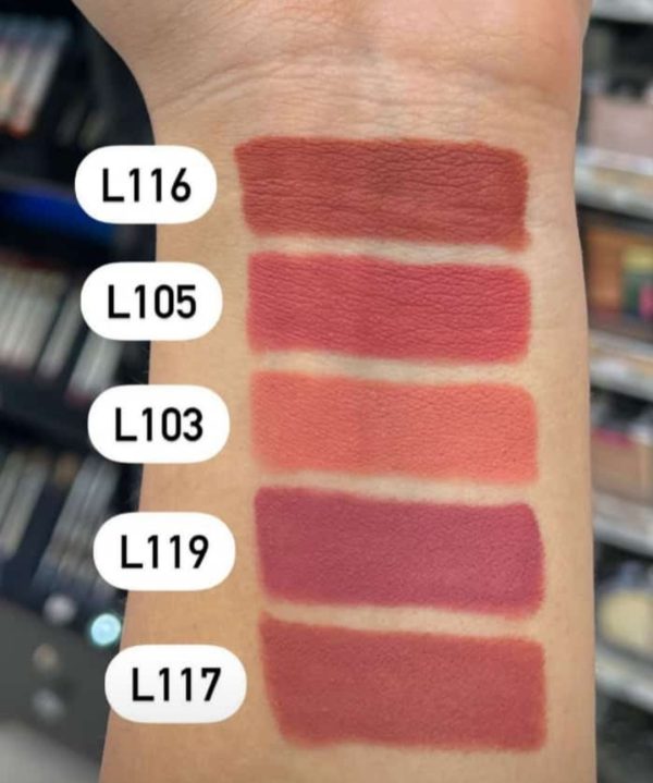 تست رنگ رژ مدادی بونومیا