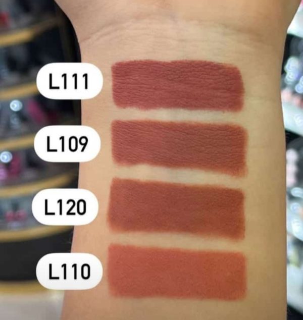 تست رنگ رژ مدادی بونومیا